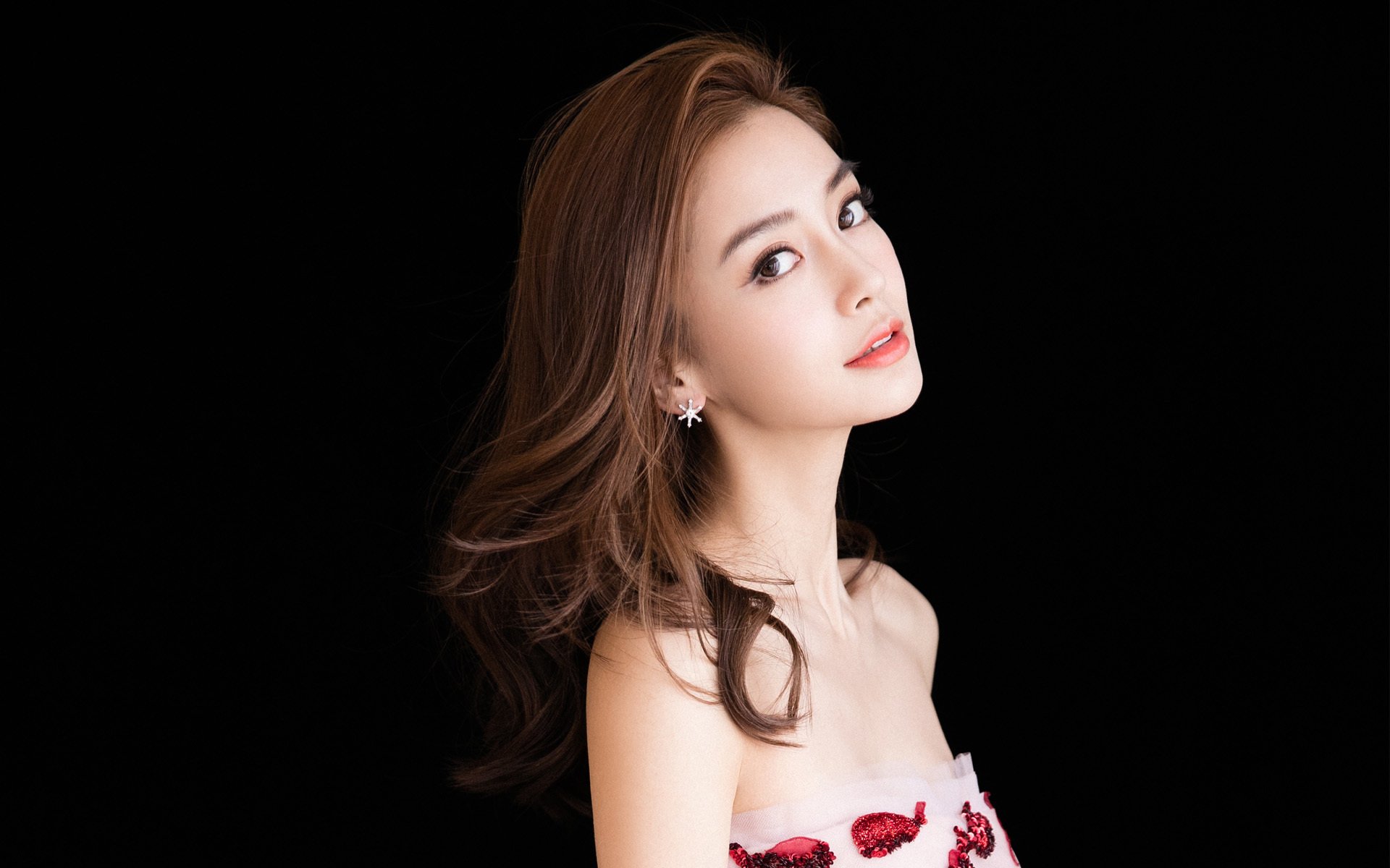 水晶宫遭遇西汉姆联力挫,积分榜再度落后,水晶宫对西部罗姆