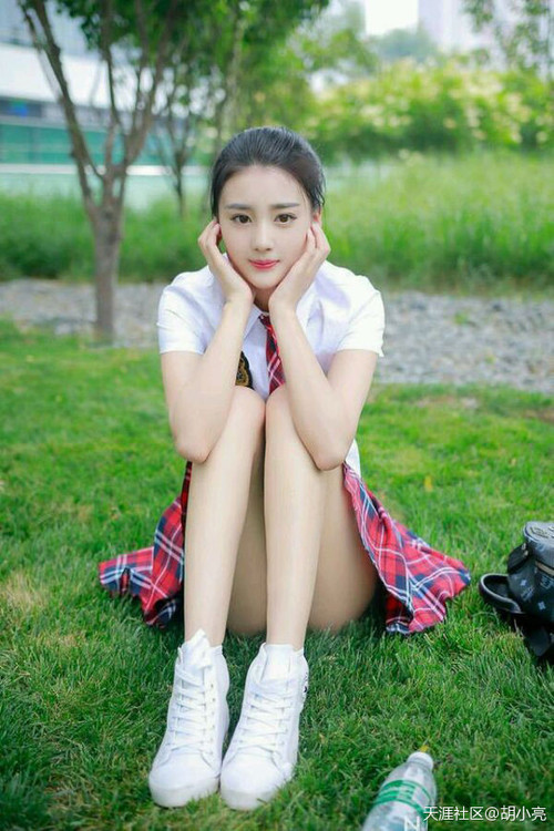 九游登录中心-林丹推广羽毛球入校园计划再扩展，林丹的羽毛球馆